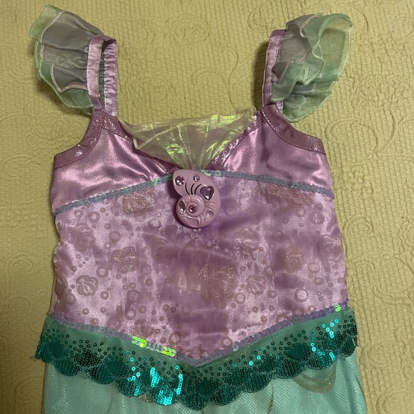 Disney Store Little Mermaid Kids Costume - Singing Shell Necklace - Picture 3 of 6